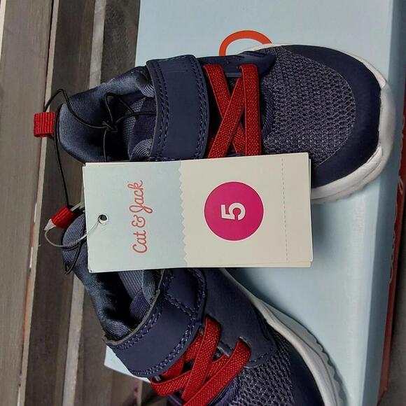 Toddler Ari Sneakers | Cat & Jack | 5 - Picture 5 of 9